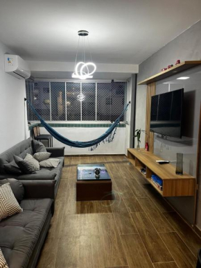 Apartamento novo, moderno, completíssimo à beira mar